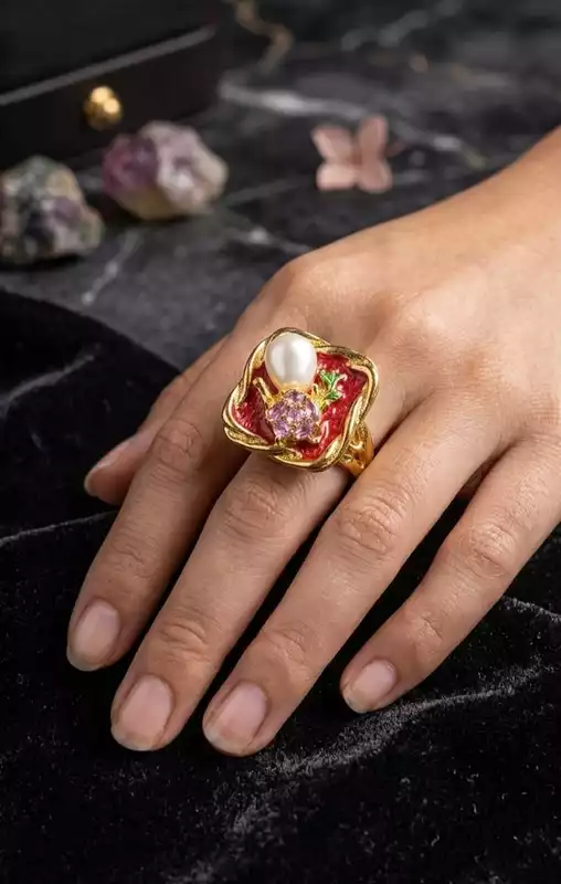 Red Enamel Pearl Embellished Fashion Ring
